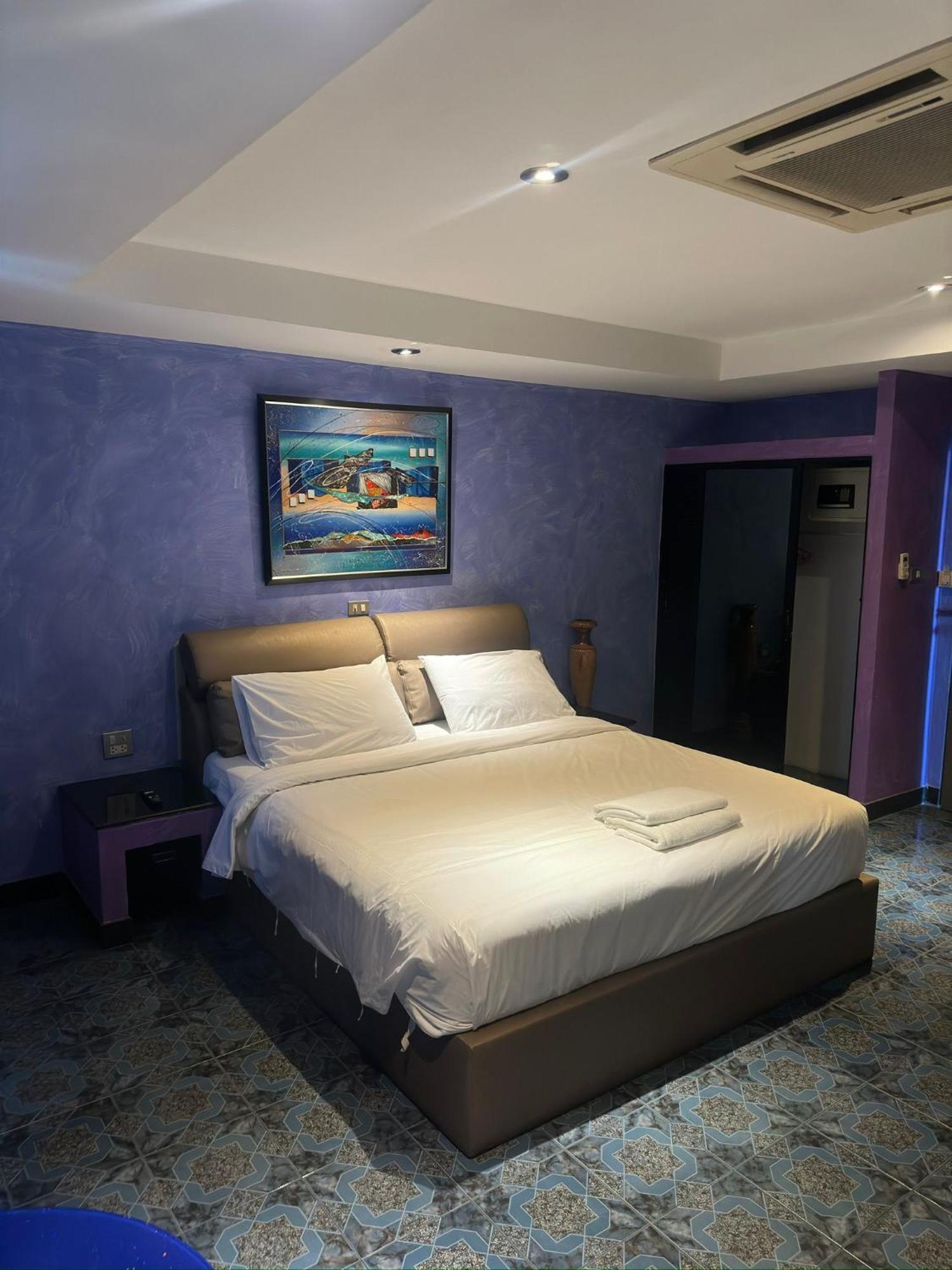 Koenig Hotel Pattaya Near Walking Street מראה חיצוני תמונה
