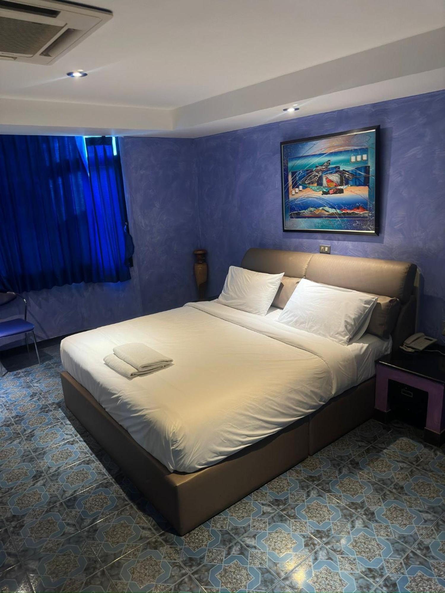 Koenig Hotel Pattaya Near Walking Street מראה חיצוני תמונה
