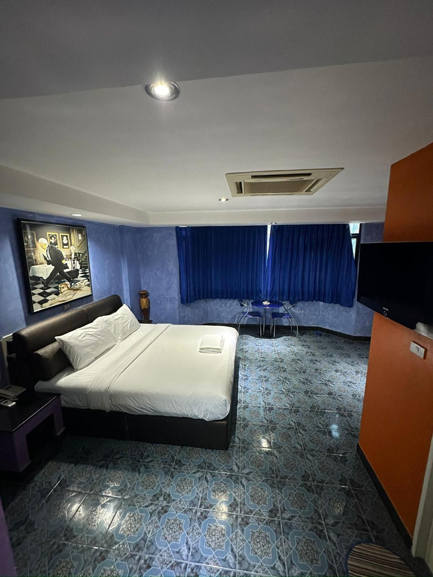 Koenig Hotel Pattaya Near Walking Street מראה חיצוני תמונה