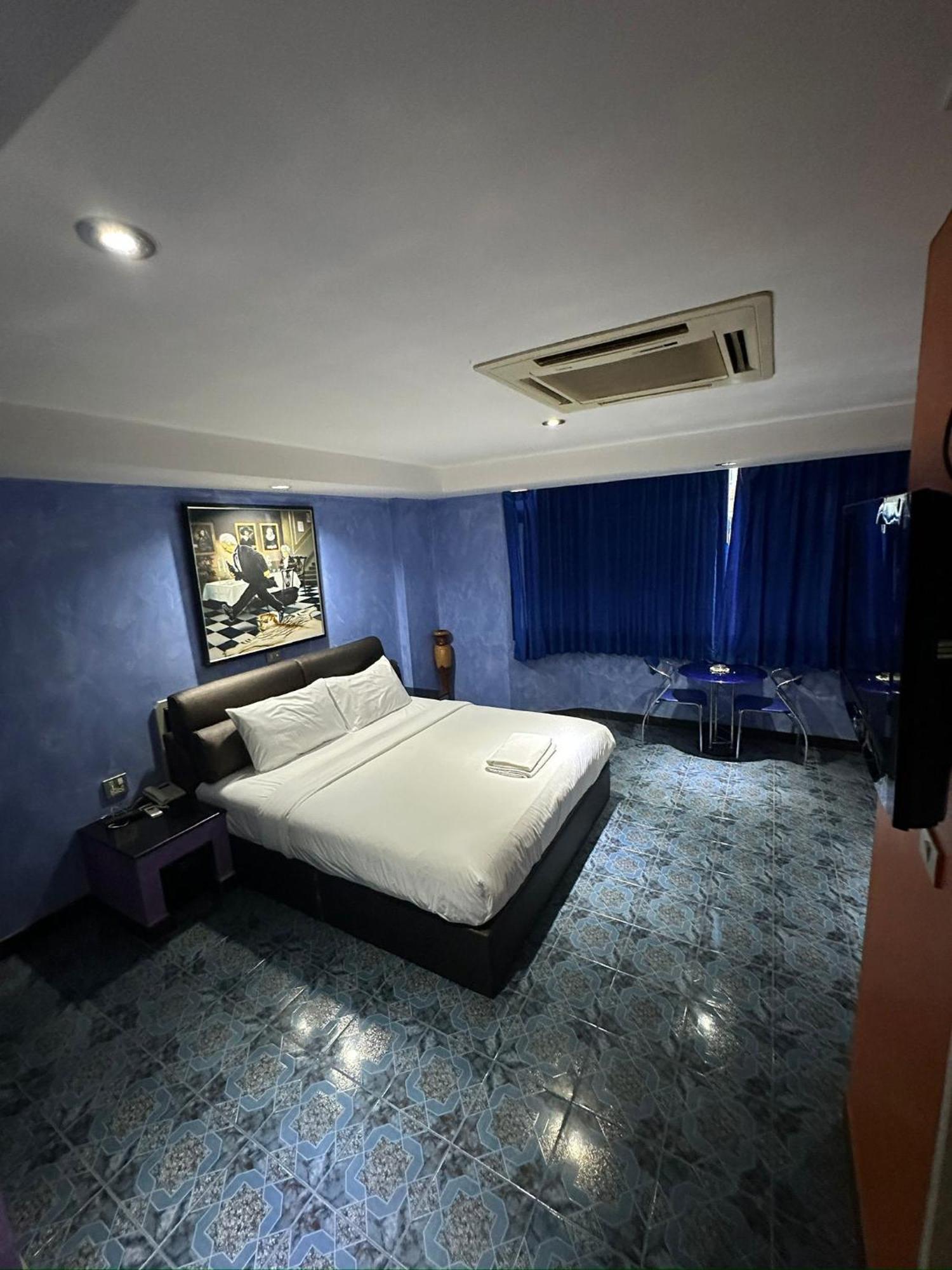 Koenig Hotel Pattaya Near Walking Street מראה חיצוני תמונה